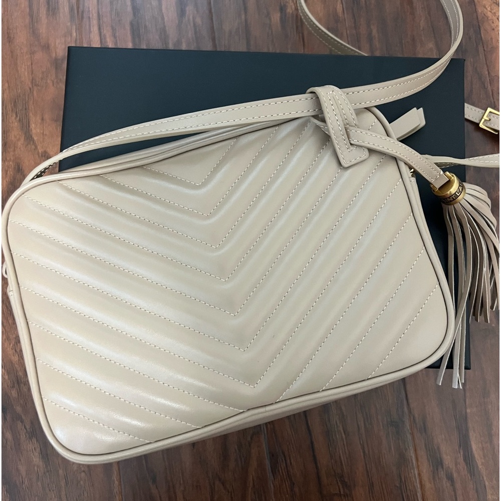 SAINT LAURENT
Lou Quilted Leather Camera Bag
DARK BEIGE, One Size - Picture 5 of 10